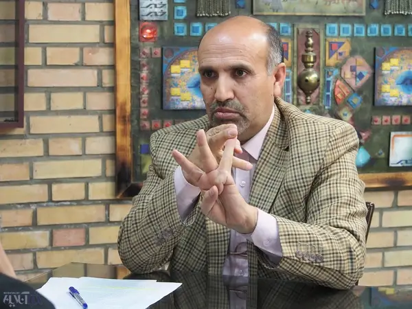 کدام اسب زین کرده؟ چه چیزی به دولت چهاردهم رسیده است؟